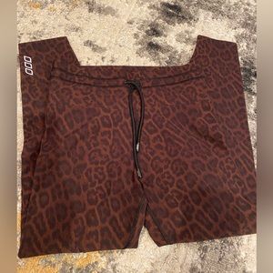 Leopard print Lorna chain leggings with drawstring perfect condition